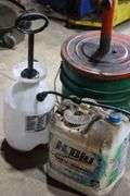 HAND PUMP PRESSURE SPRAYER PAIL WITH PUMP, DIESEL EXHAUST FLUID