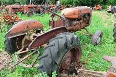 ALLIS CHALMERS 'B' TRACTOR