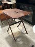 FOLDING TABLE - 24"X18"X24"