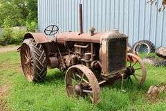 ALLIS CHALMERS E 20-35 TRACTOR ON STEEL