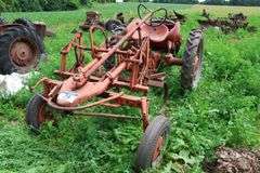 ALLIS CHALMERS 'G' TRACTOR