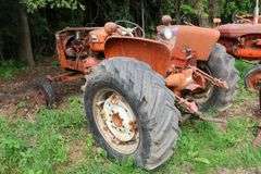 ALLIS CHALMERS D15 SERIES II TRACTOR