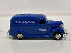 ERTL PRONTO AUTO PARTS 1938 PANEL TRUCK BANK - 1/25