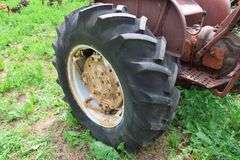 ALLIS CHALMERS D14 TRACTOR