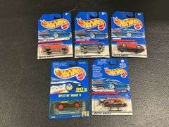 GROUP OF ASSORTED HOT WHEELS CARS