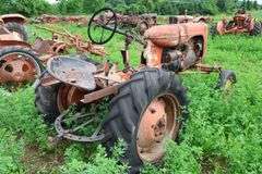 ALLIS CHALMERS 'B' TRACTOR