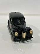 SCALE MODELS SPEEDWAY 1940 PANEL VAN BANK - 1/25