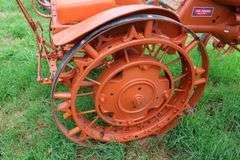 ALLIS CHALMERS 'B' ON STEEL TRACTOR