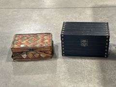 WOODEN STORAGE CHEST & PICNIC BASKET