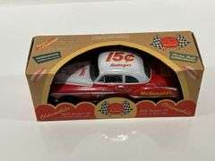 ERTL MCDONALDS 1950 OLDSMOBILE ROCKET CAR BANK - 1/25