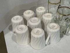 DRINKING GLASSES & MUGS