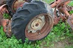 ALLIS CHALMERS TRACTOR FRAME