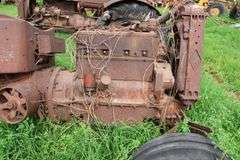 ALLIS CHALMERS 'U' TRACTOR