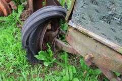 ALLIS CHALMERS TRACTOR FRAME