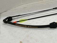 LIL' BANSHEE COMPOUND BOW WITH ARROW