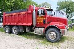 2004 PETERBILT 330 TANDEM AXLE DUMP TRUCK