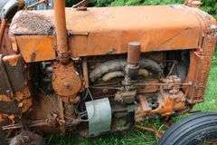 ALLIS CHALMERS UNITED TRACTOR