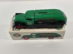 ERTL SINCLAIR 1939 DODGE FLYER TANKER BANK - 1/38