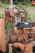 ALLIS CHALMERS D14 TRACTOR & LOADER