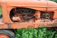 ALLIS CHALMERS 'WD' TRACTOR