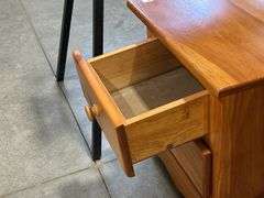 NIGHTSTAND - 22"X22"X23"