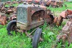ALLIS CHALMERS TRACTOR FRAME