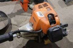 2 GAS POWERED TRIMMERS