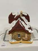 HUMMEL "ALL ABOARD" HAWTHORNE VILLAGE - SCULPTURE A8282