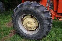 ALLIS CHALMERS 175 GAS TRACTOR