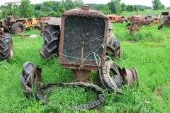 ALLIS CHALMERS E 20-35 TRACTOR