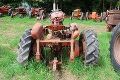 ALLIS CHALMERS D10 TRACTOR