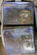 PLANO TACKLE BOX & 2 LANTERNS