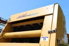 2015 VERMEER REBEL 5420 ROUND BALER