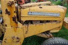 ALLIS CHALMERS I60 TRACTOR & LOADER