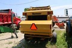 2015 VERMEER REBEL 5420 ROUND BALER
