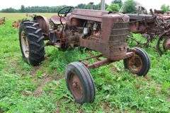 ALLIS CHALMERS D14 TRACTOR