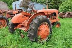 ALLIS CHALMERS 'WD' TRACTOR
