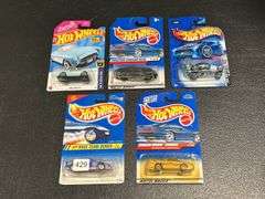 GROUP OF ASSORTED HOT WHEELS CARS