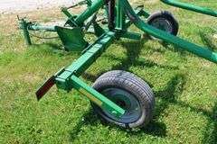 FRONTIER WR1010 10 WHEEL RAKE