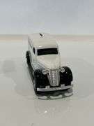 ERTL CLASSIC MOTORBOOKS 1936 CHEVY PANEL TRUCK BANK - 1/25