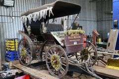 4 SEAT HORSE BUGGY