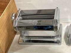 PASTA MAKER