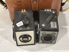 ANSCO SHUR-FLASH, SIX-20 BROWNIE E CAMERA & CAMERA CASE & ACCESSORIES