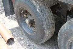 1977 HOMEBUILT TANDEM AXLE 20' PIPE TRAILER