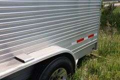 2008 EBY 20' ALUMINUM 5TH WHEEL STOCK TRAILER