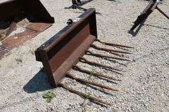 48" SKID STEER ATTACH MANURE BUCKET