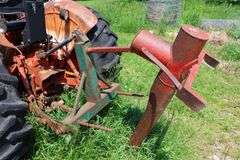 CASE 990 DIESEL TRACTOR & LOADER -RUNNING