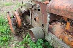 ALLIS CHALMERS TRACTOR FRAME