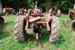 ALLIS CHALMERS D12 SERIES I TRACTOR