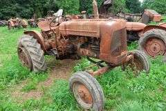 ALLIS CHALMERS D14 TRACTOR